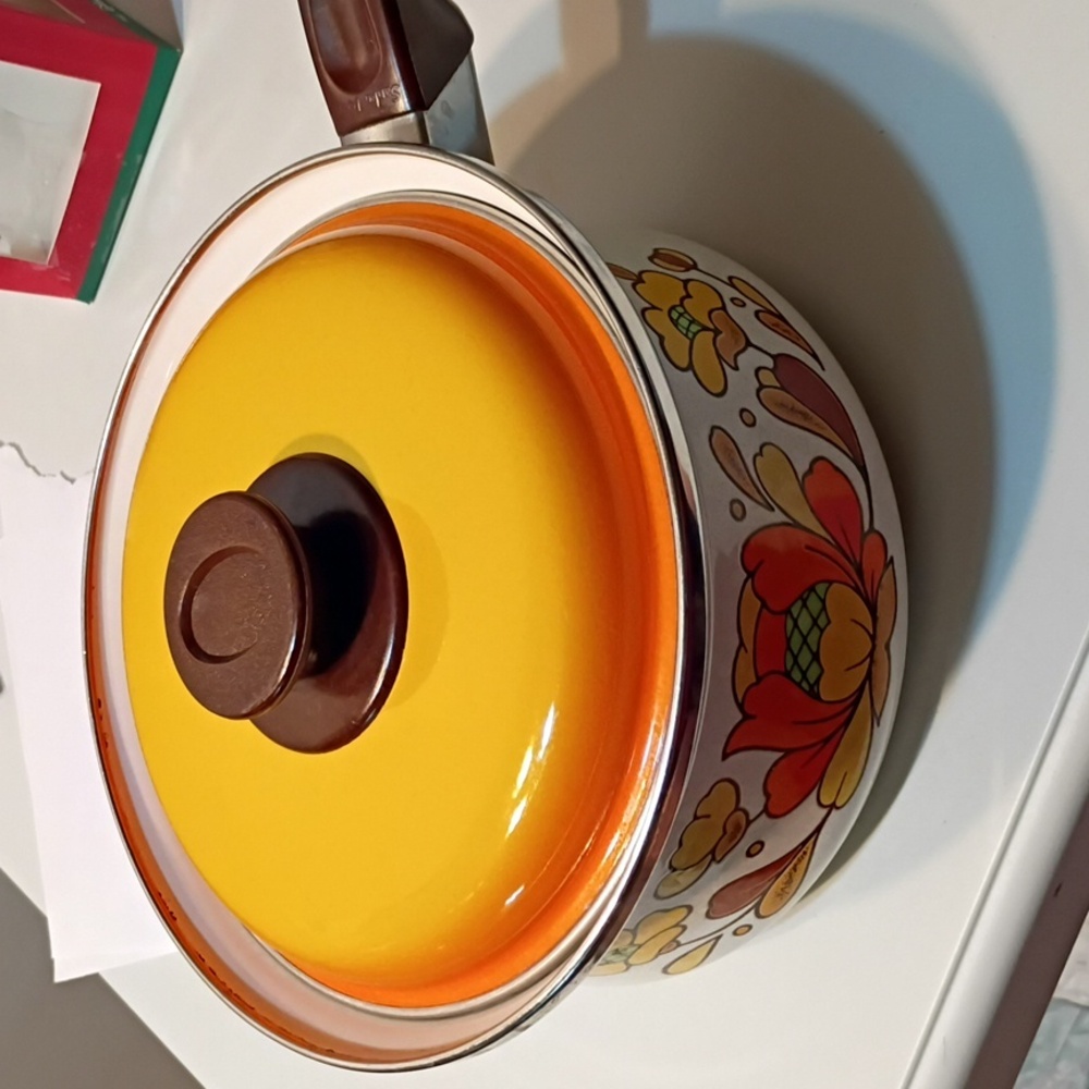 Vintage Country Flower Enamel Saucepan Sanko Ware Cottagecore